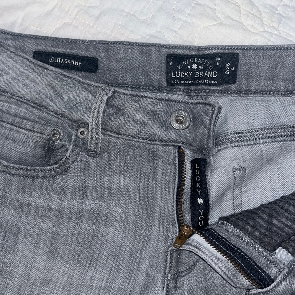 Black/gray lucky brand Lolita skinny size 2/26 denim handcrafted